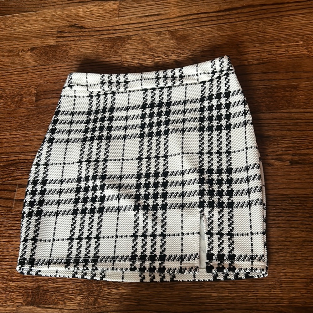Unknown brand- ordered of Amazon. New condition.